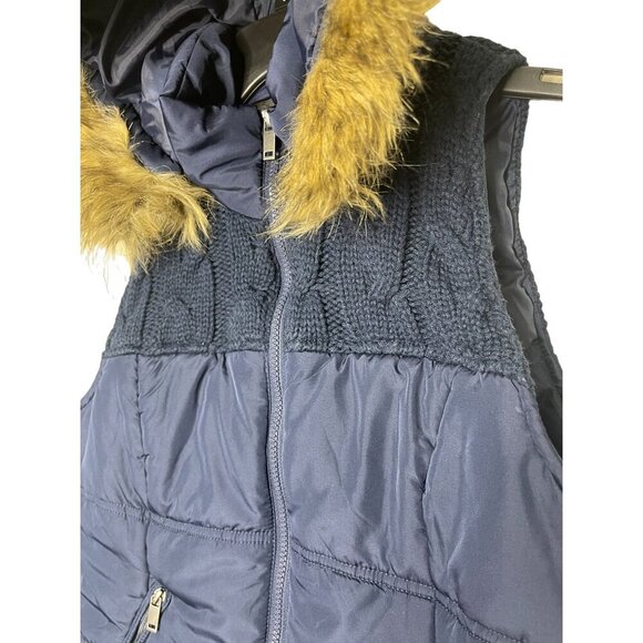 Maurices Navy Blue Hooded Puffer Vest Faux Fur Trim & Cable Knit Yoke Size‎ Med - Picture 5 of 9